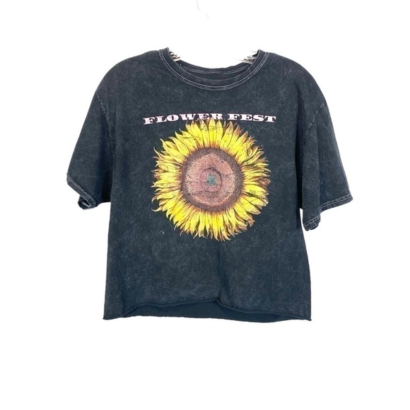 Fifth Sun Tops - Fifth Sun Womens Graphic Crop Tee Shirt Sunflower